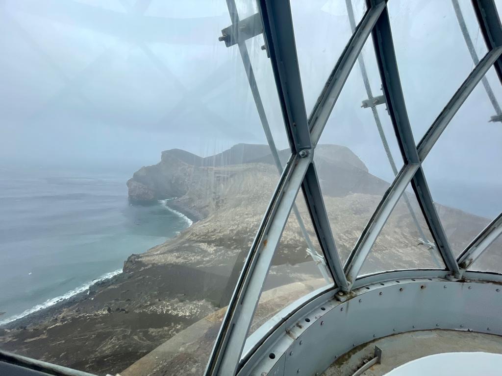 Photo depuis le phare de Capelinhos sous la pluie