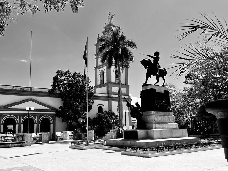 Photo de la place Ignacio Agramonte à Camaguey.